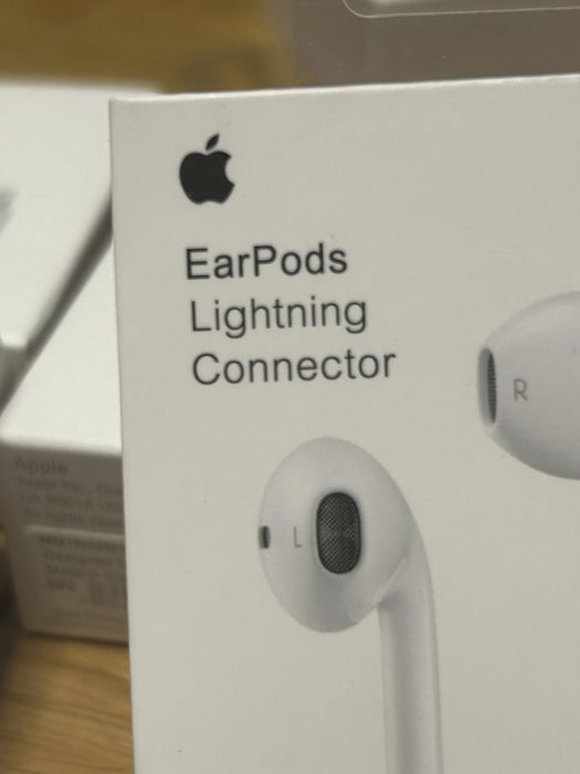 EarPods Lightning Connector