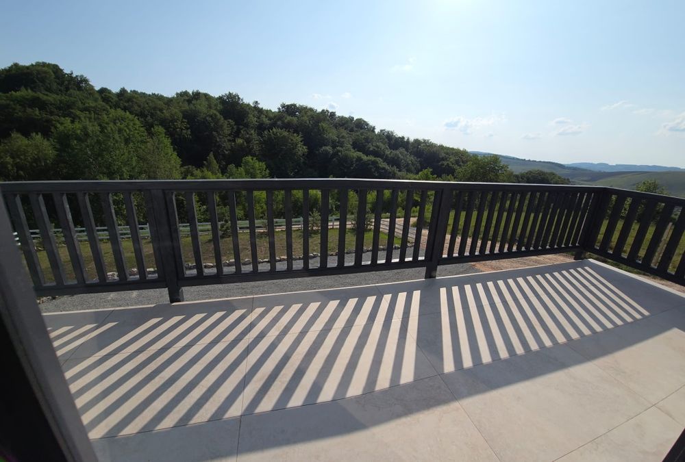 Vând cabana A-frame Damis