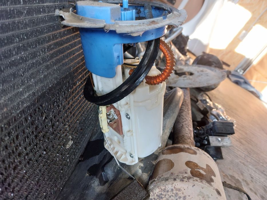 Pompa benzina volkswagen jetta / golf 5 1.6 FSI model 2005-2010