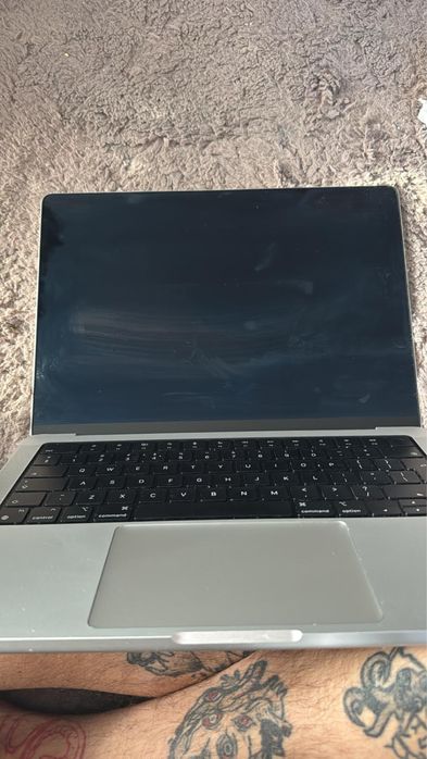 VAND URGENT MacBook Pro 14″ 2023, M2 Pro