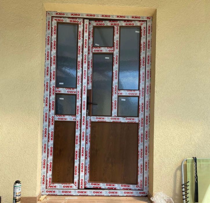 Vând geamuri și uși de termopan doar pe comandă