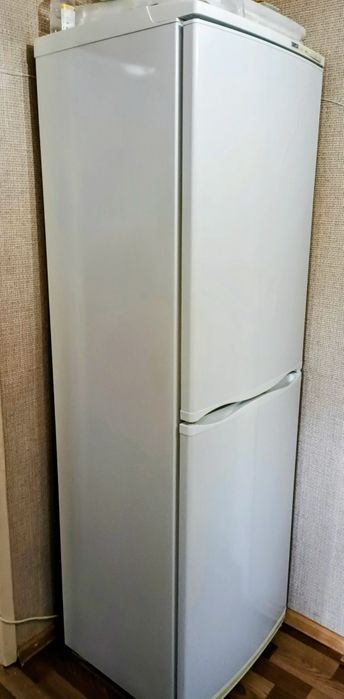 Срочно!Продам холодильник.