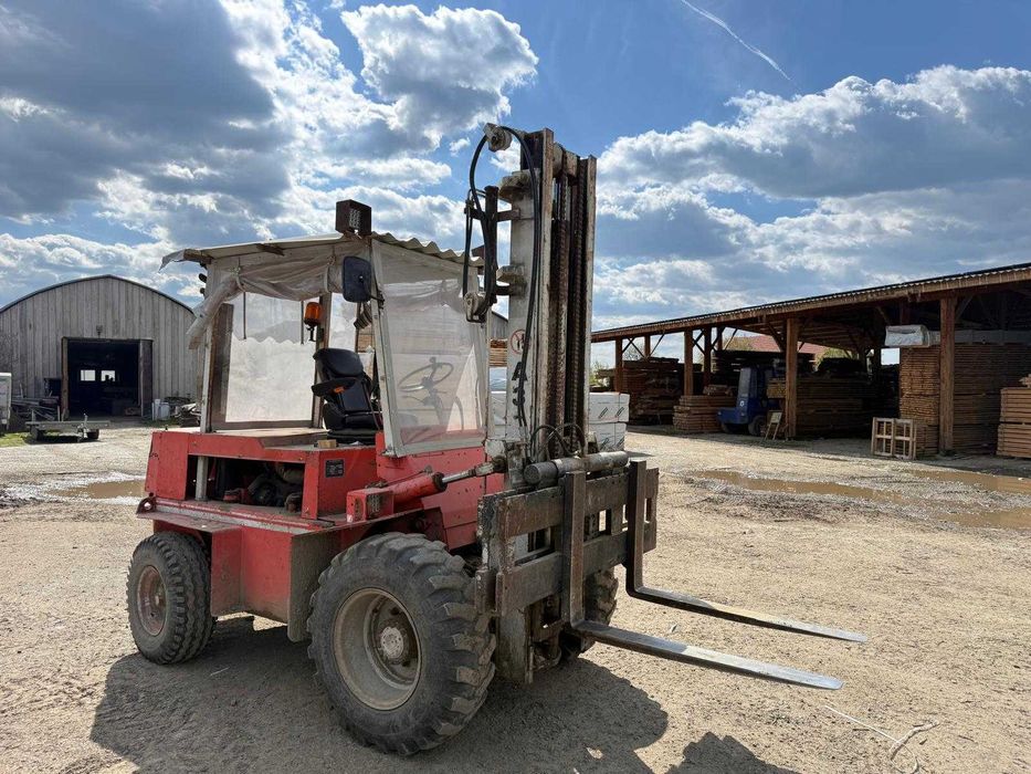 Stivuitro diesel O&K Germania, an fabricatie 1986, sarcina nominala 3 Tone, inaltime maxima ridicare 3m