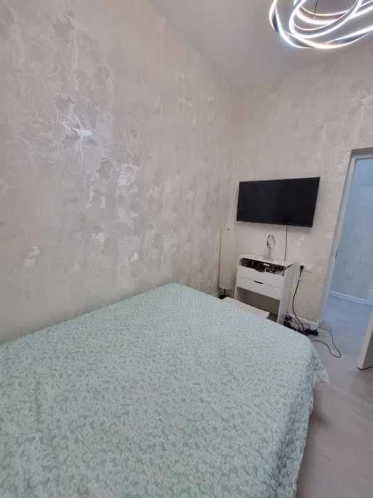 Yangihayotda 90 m2 4 xonali +meb +tex Srochno uy sotiladi