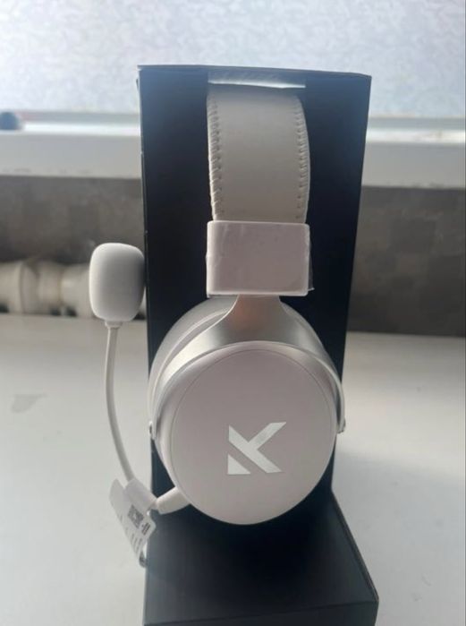 продам игровые наушники новые