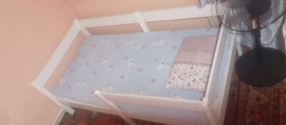 Продам детскую кроватку