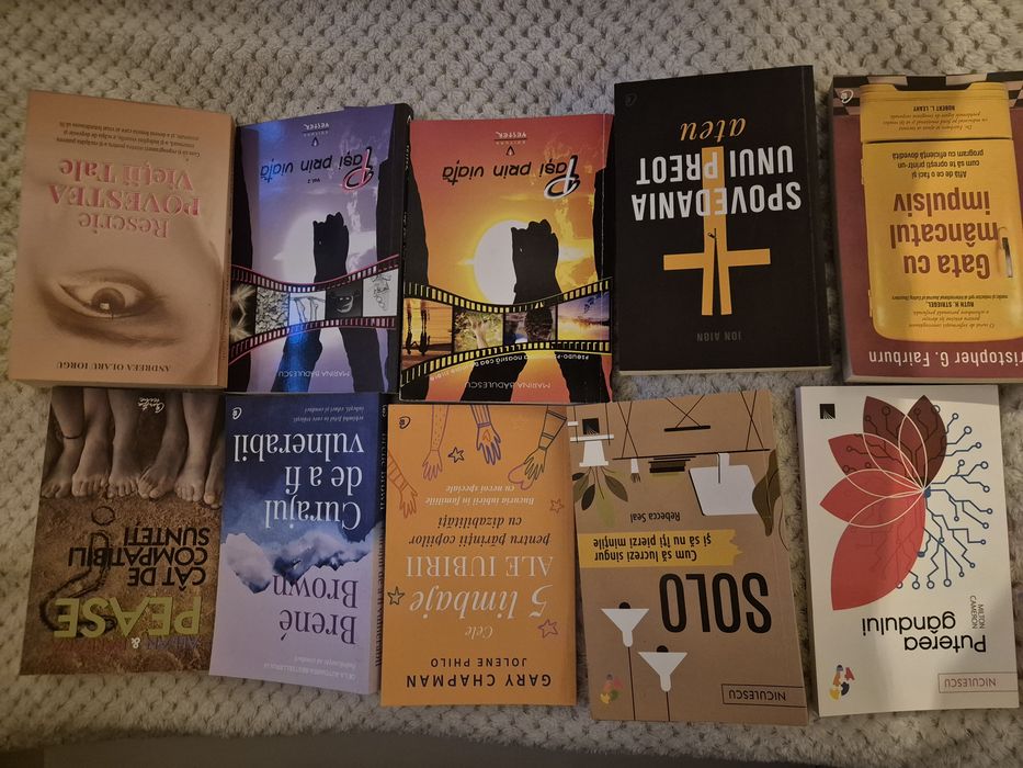 Vand carti la PRETURI F BUNE