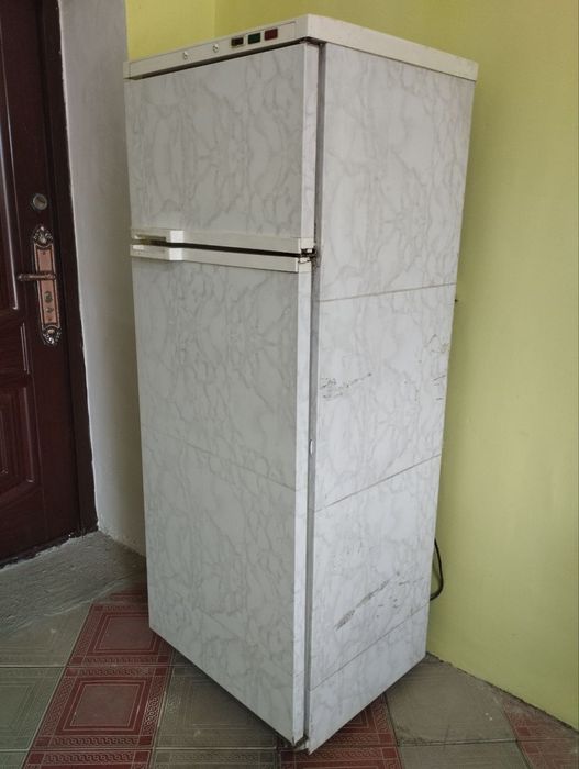 Muzlatgich yaxshi xolatda ishlab turibdi