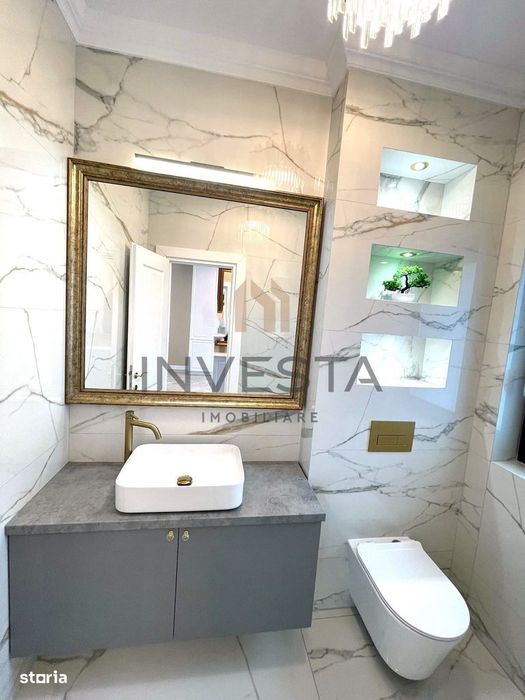 Casa moderna cu priveliste asupra orasului, terasa cu jacuzzi, Iris