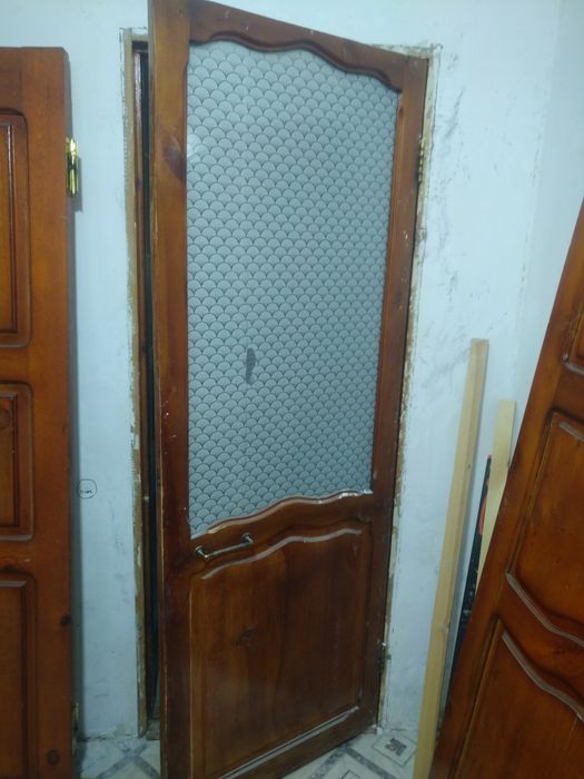 Деревянные двери