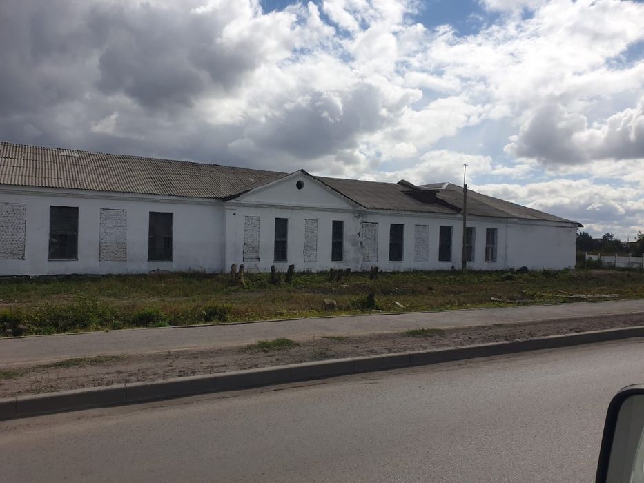 База Склад 5200 кв.м 
Земля в частной собственности 2,8319 га
Вода пит