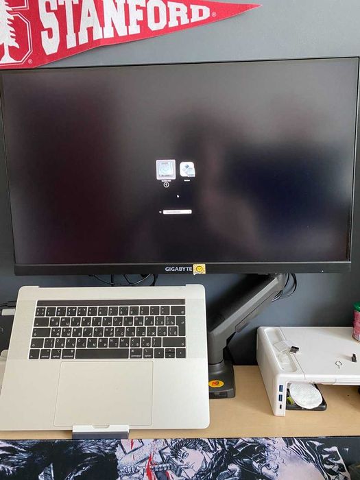MacBook Pro 2018 без дисплея