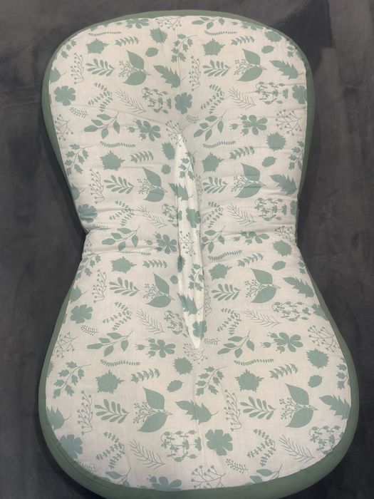 Възглавница за кърмене със калъф