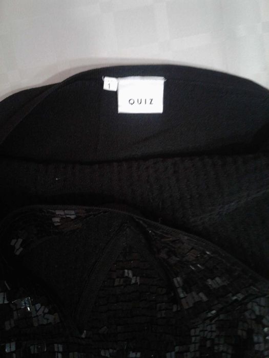 Дамски топ нов с пайети