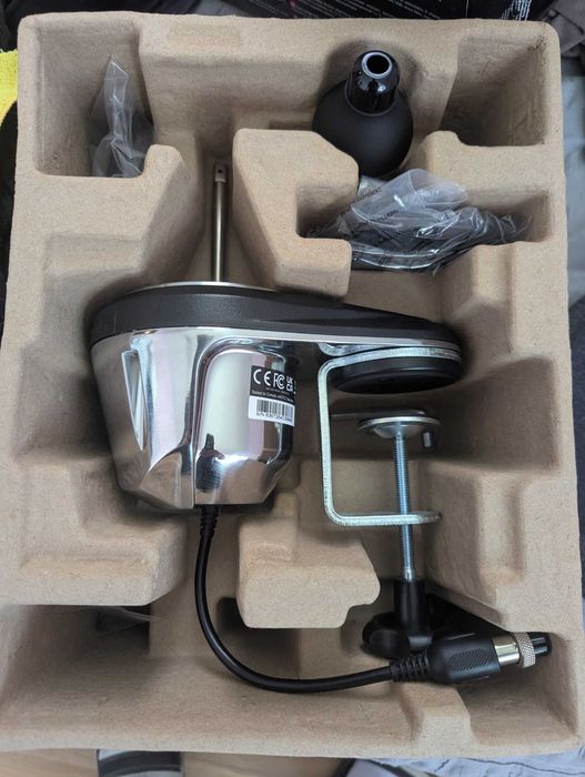 Thrustmaster T300RS GT + TH8A Shifter + ръчна подарък