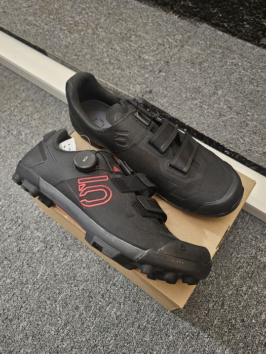 Adidas обувки за колоездене