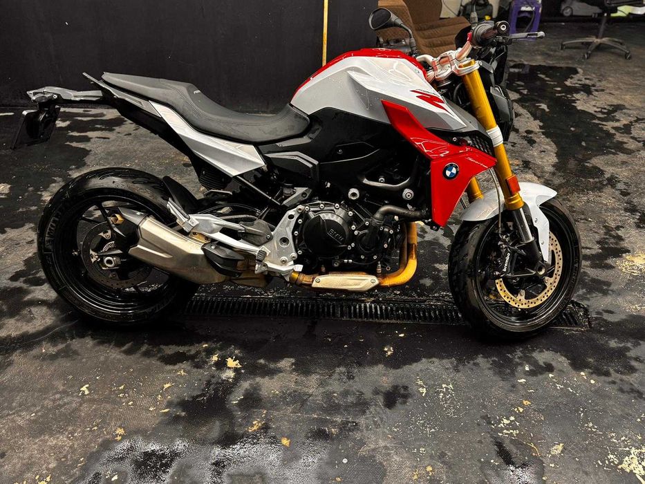 BMW F900R - schimb cu scuter + diferenta