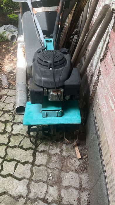 Moto  sapa de gradina