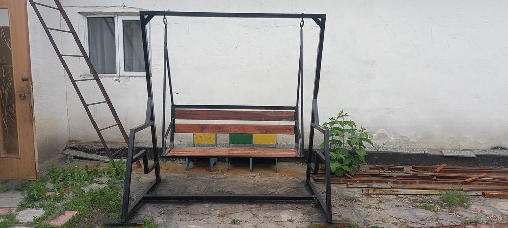Продам качеля и беседка  скамейка