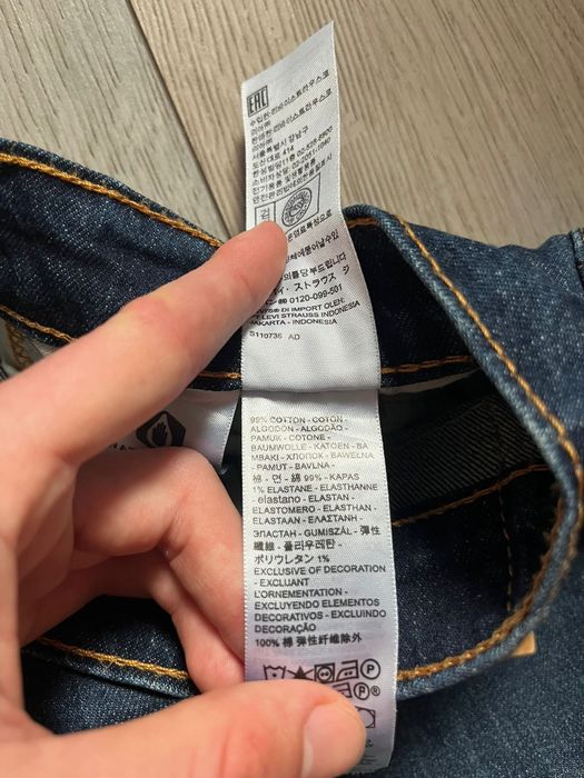 Blugi Levis marimea W 33 L 34