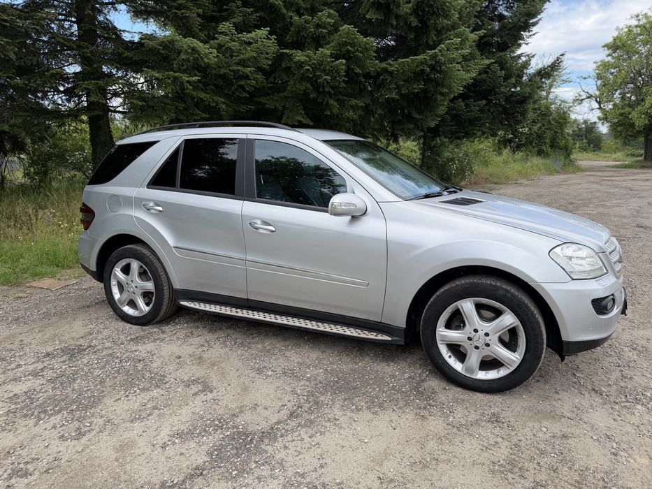 Mercedes-Benz ML 320