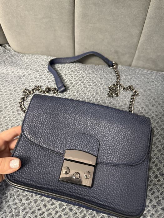 Дамска тъмносиня чанта