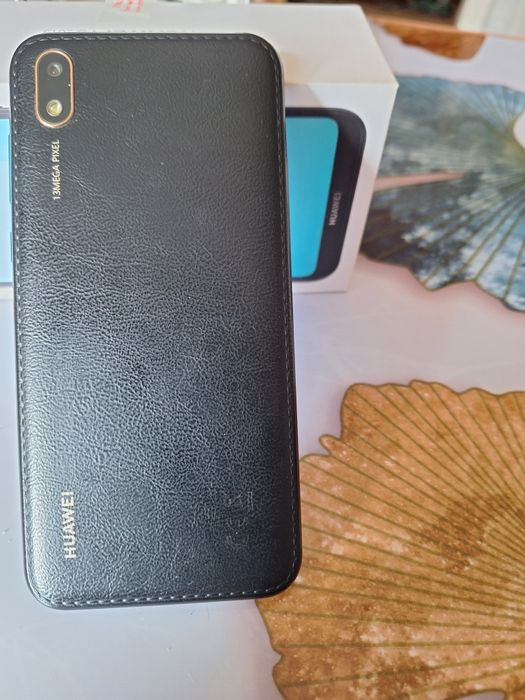 Продам смартфон Y5 2019г