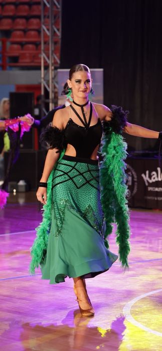 Рокля за стандартни танци