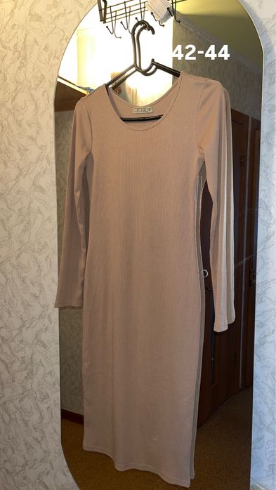 Вечерние платья.