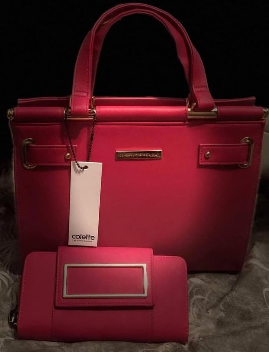 Дамски чанти и комплекти