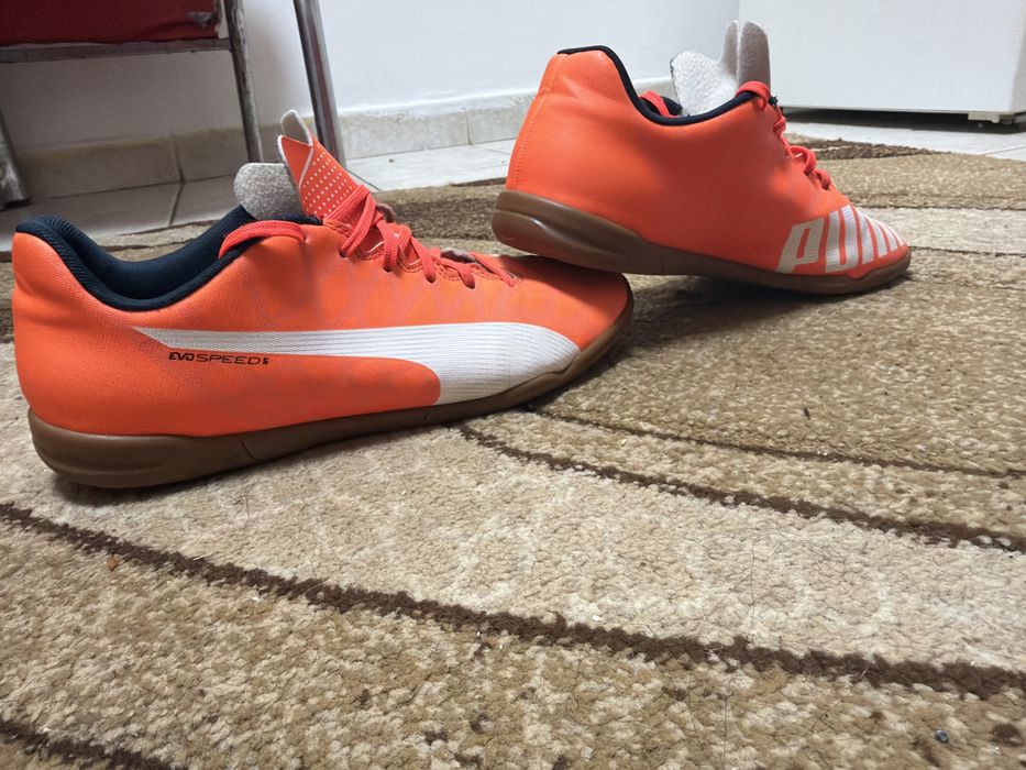 Papuci sintetic de fotball puma buni