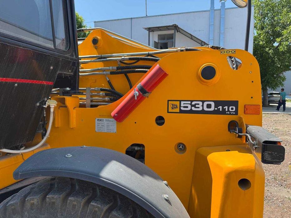 Sotiladi: JCB 530-110 teleskopik yuklagich (Telehandler)