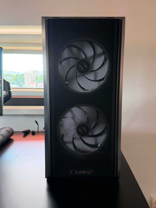 Calculator gaming 32GB RAM DDR5, Sapphire nitro+ RX7800 XT 16GD6, SSD 1TB, procesor AMD Ryzen 5 7600X 6-core