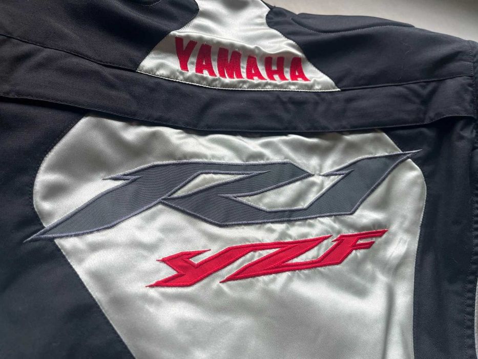 Оригинално яке Ямаха Р1 5pw rn09 R серия Yamaha 2002