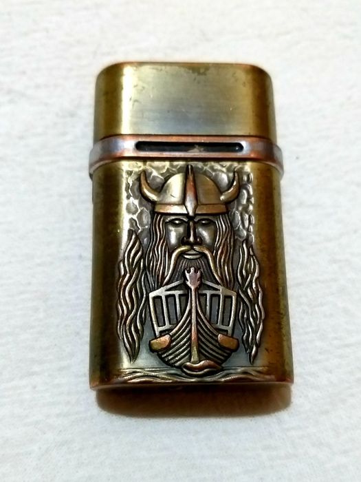 Потсигар и Зажигалки