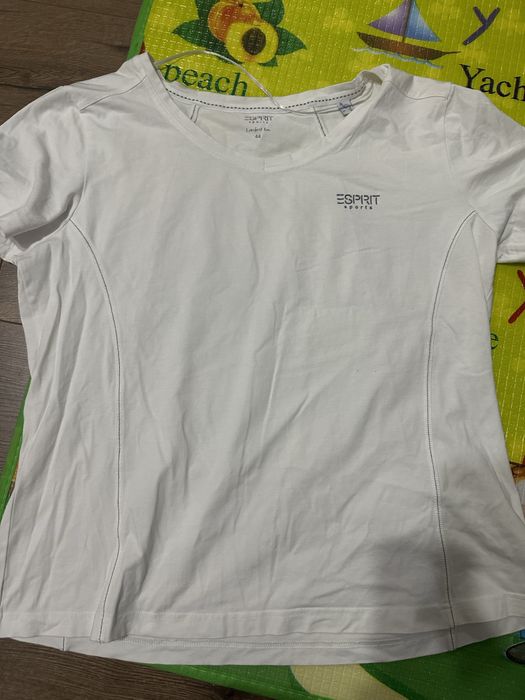 Оригинални женски тениски The north face,Guess,Hilfiger,fila и други