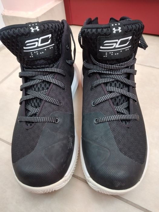 Mаратонки Under Armour номер 40