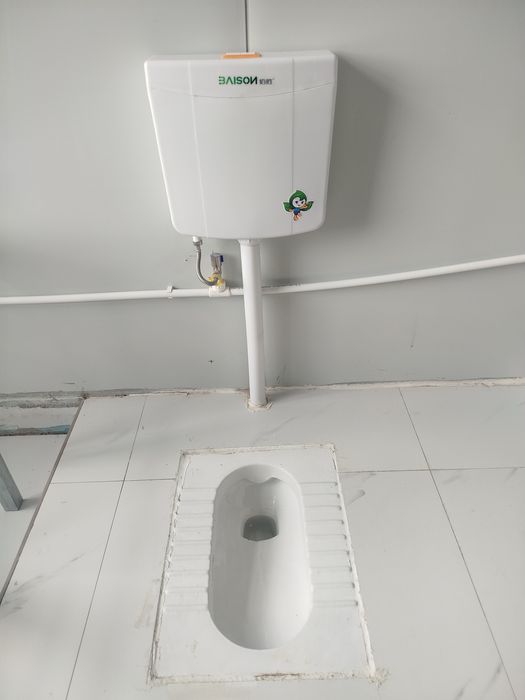 Продам унитазы новые