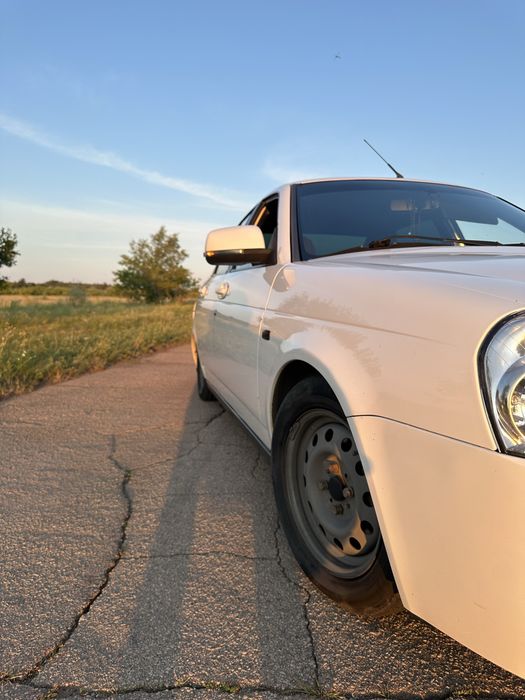 Lada приора 2012 года