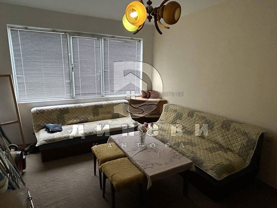 Двустаен апартамент плюс кухня в Опълченски