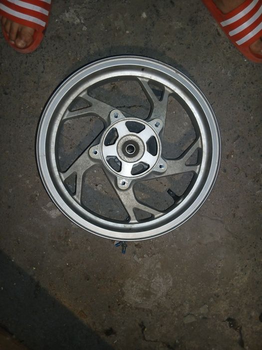 Продавам части за suzuki burgman 400 2009 за повече инфо на телефон:0895448615