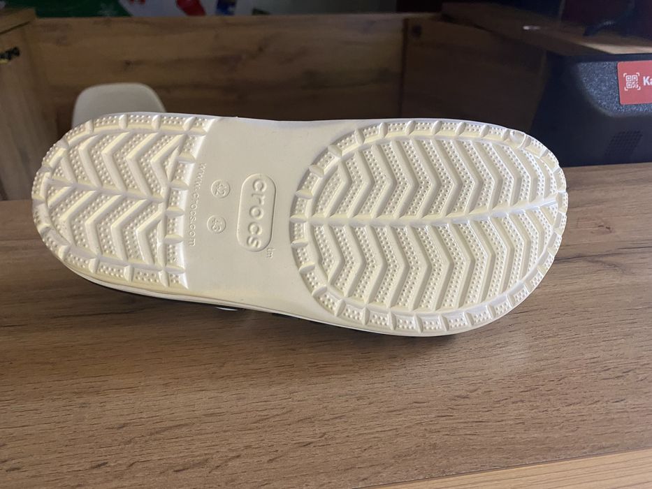 Продам кроксы НОВЫЕ