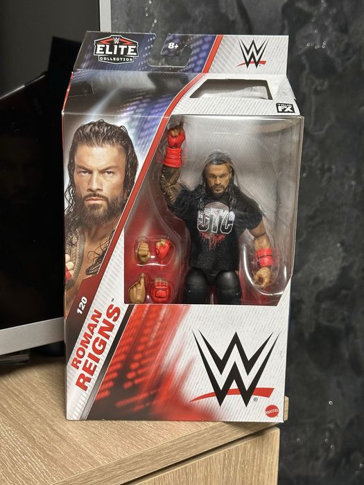 Figurina wwe wrestling roman reigns elite