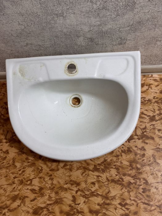 Раковина в ванную Бесплатно срочно