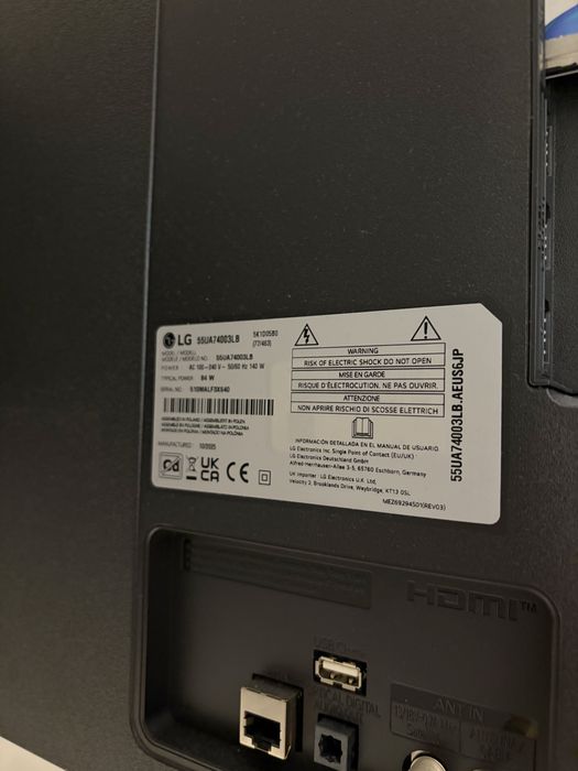 Smart TV LG UHD 4K de 55" (Seria UA74)  + suport de perete – Imagini Superbe, Experiență Completă