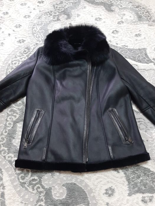 Продам дубленку авиатор.