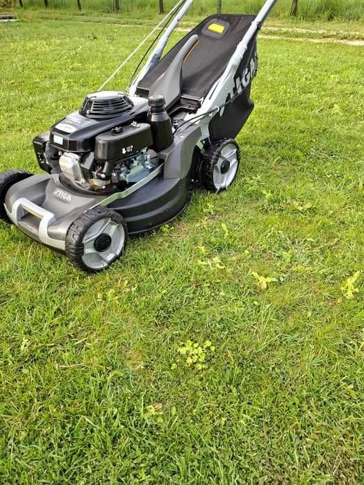 Masina tuns iarba / gazon / honda