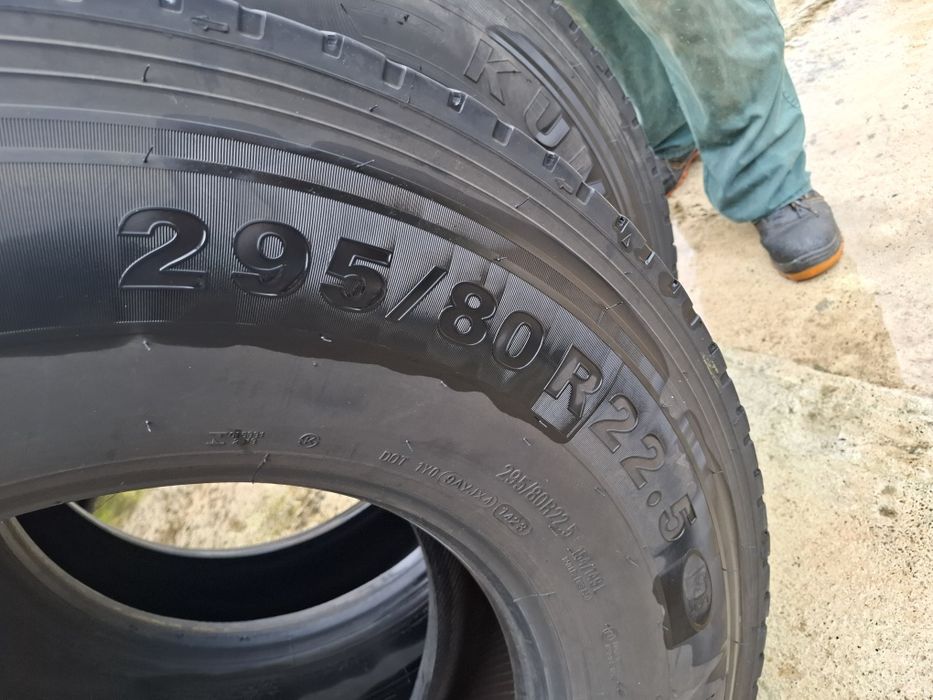 295 80 22.5 kumho  гуми за камион
