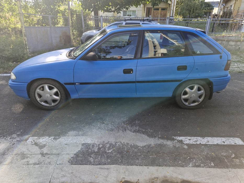 Vand opel an de fabricație 1995