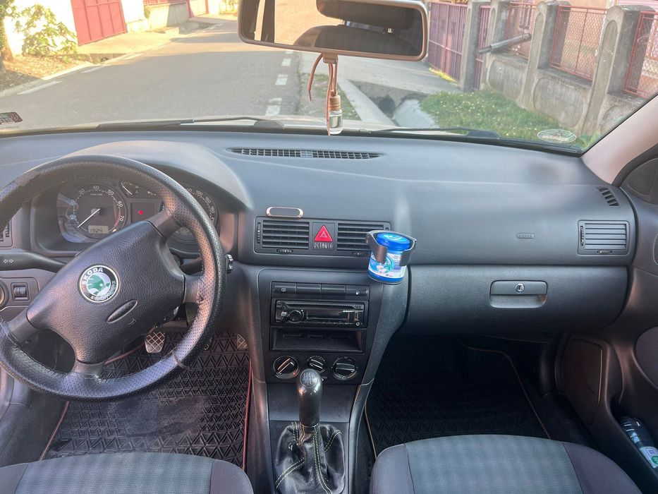SKODA Octavia 2005 — imagine 5